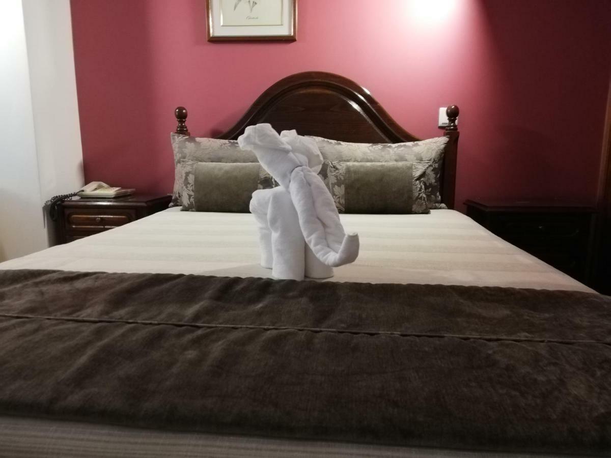 שאבס Hotel Termas מראה חיצוני תמונה